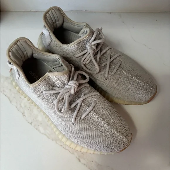 Adidas Yeezy Boost 350 V2 Sesame size 9 - Picture 1 of 5